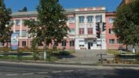 У полтавській школі хочуть придбати ноутбуки для учнів-переселенців