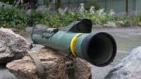 Військові передали іспанський гранатомет для благодійного аукціону – кошти збиратимуть для потреб льотчиків з Полтавщини