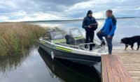 Порушники обмежень воєнного часу на Полтавщині вийшли на воду на човні – їх зловила поліція
