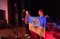 Полтавець Костянтин Ізюмов зібрав понад 40 тисяч гривень для ЗСУ на великому стендап-концерті