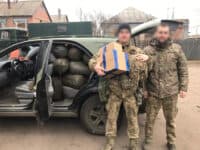 На рації та спальні мішки для воїнів під Бахмутом і Соледаром полтавці зібрали понад половину необхідної суми
