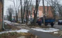 Де сьогодні у Полтаві спилюють дерева
