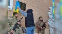 На Полтавщині відкрили меморіальну дошку воїнові Костянтину Мандриці, чиє життя забрав ворожий артобстріл