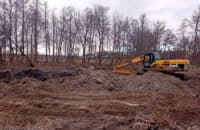 Мешканець Полтавщини незаконно розкопав землю поблизу річки Коломак: чоловікові загрожує до 2 років позбавлення волі