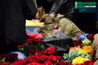 Оборонця останньої дороги на Бахмут Артема Березнюка провели у вічність на Полтавщині