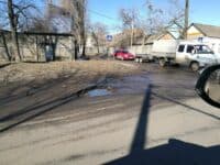 Полтавці судяться з УЖКГ за ями на дорогах: комунальники заборгували адвокатам, які захищали їх на засіданнях