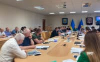 Пам’ятник Петлюрі чи дороги? Після дискусії бюджетна комісія Полтавської обласної ради внесла проєкт у програму