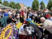 Остання путь воїна під українськими прапорами: Полтавщина прощалася з героєм Віктором Виплавнем