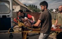 Як вижити до приїзду медиків. Базові алгоритми й розбір помилок при допомозі з критичними кровотечами