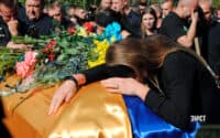 Полтава прощалася з 24-річним рятувальником Дмитром Цисем: лікарі понад 10 днів боролися за його життя