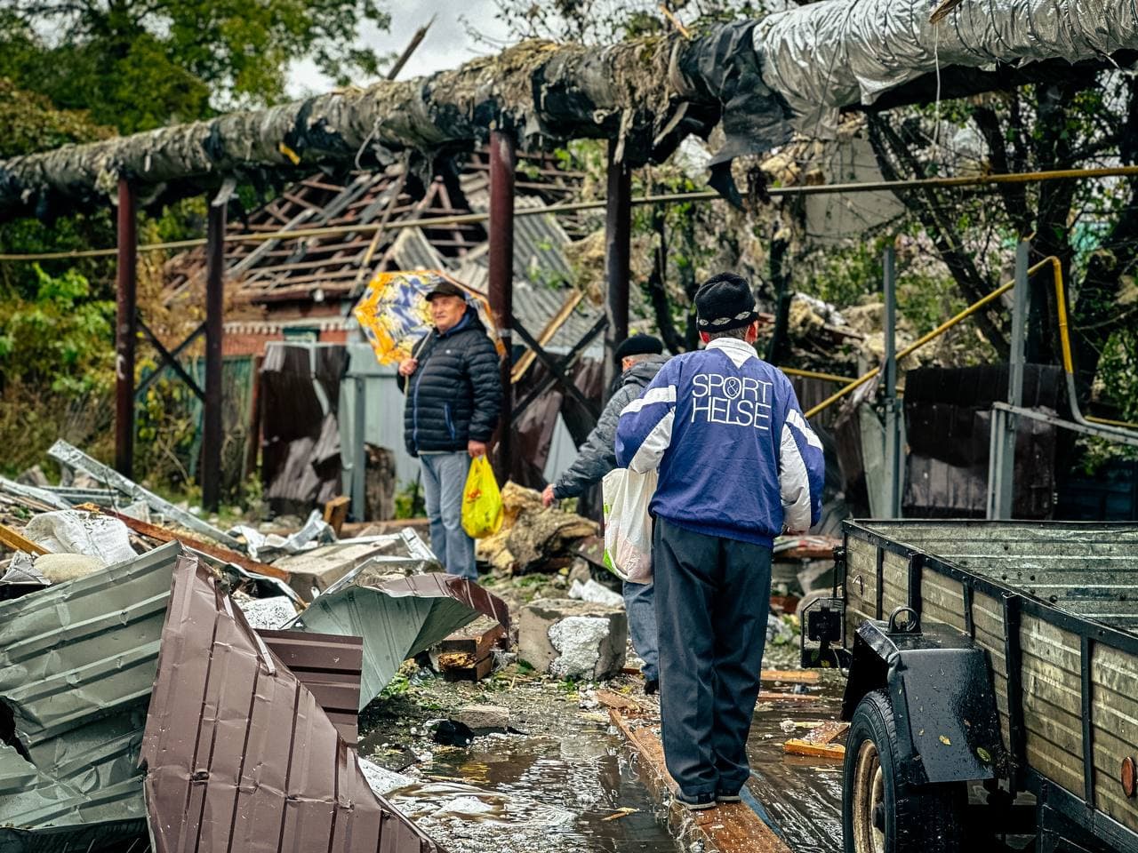 Фото з місця обстрілу