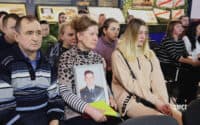 Рідним загиблих вертолітників з полтавської бригади вручили посмертні ордени захисників