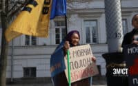 «Не мовчи – полон вбиває». На Полтавщині відбулася акція-нагадування про військовополонених