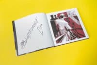Книгу з автографом Валерія Залужного розігрують полтавські волонтери