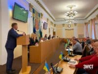 Від 12 до 37 тисяч гривень. Як заробляють чиновники місцевих рад Полтавщини