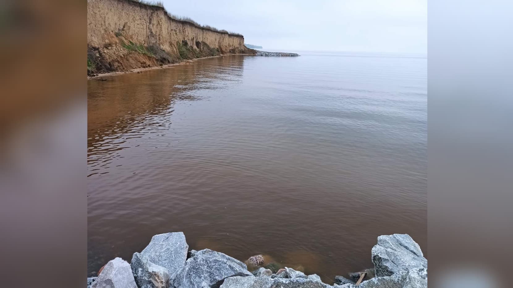 Берег Кременчуцького водосховища
