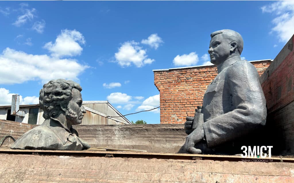 Пам'ятники у Полтаві