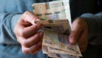 Старі банкноти 500 гривень замінять на нові: чи потрібно полтавцям йти в банк