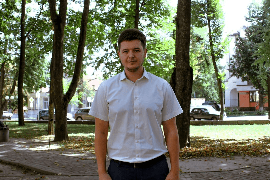 Артем Іванюк