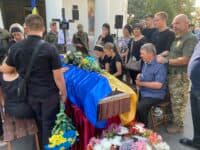 Полтава попрощалася з воїном, чиє життя обірвалося на північно-східному напрямку