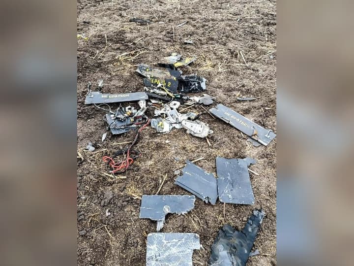 Уламки збитого дрона під час попередніх атак.