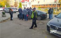 БЕБ провели обшуки і вилучили телефони фігурантів розтрати бюджету Полтави на закупівлі дронів