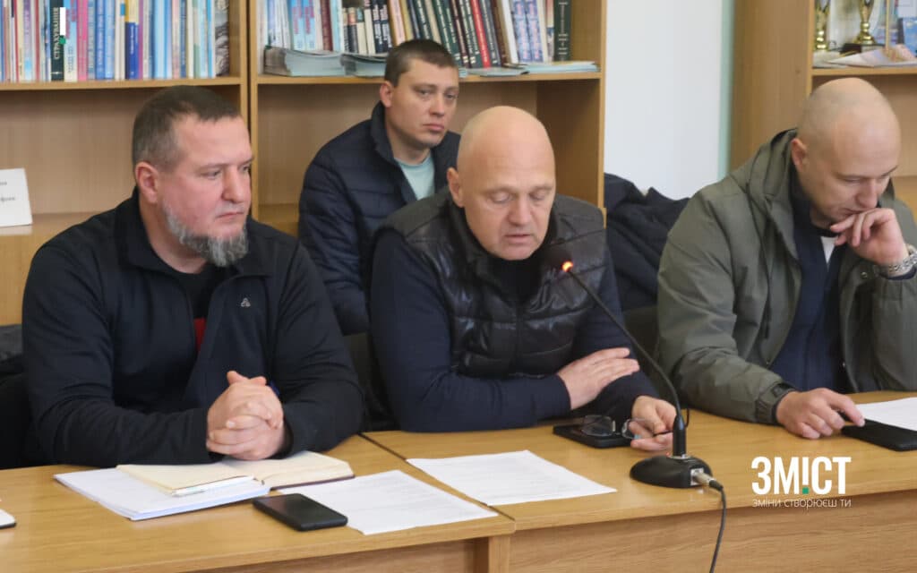 Доповідь керівника КАТП-1628 Олександр Максименко. Фото ЗМІСТу