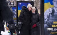 Імена 360 захисників на щитах. У центрі Полтави відкрили Алею Героїв