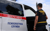 Як допомогти людині, яка хоче завдати собі шкоди в публічному місці: поради психолога
