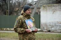 Громада Полтавщини на колінах зустріла полеглого в бою експоліцейського