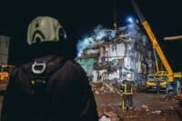 Майже 10 годин триває рятувальна операція у Полтаві: восьмеро загиблих
