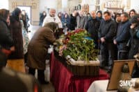 Перше прощання з жертвою російського обстрілу Полтави Оленою Скляр (ФОТОРЕПОРТАЖ)