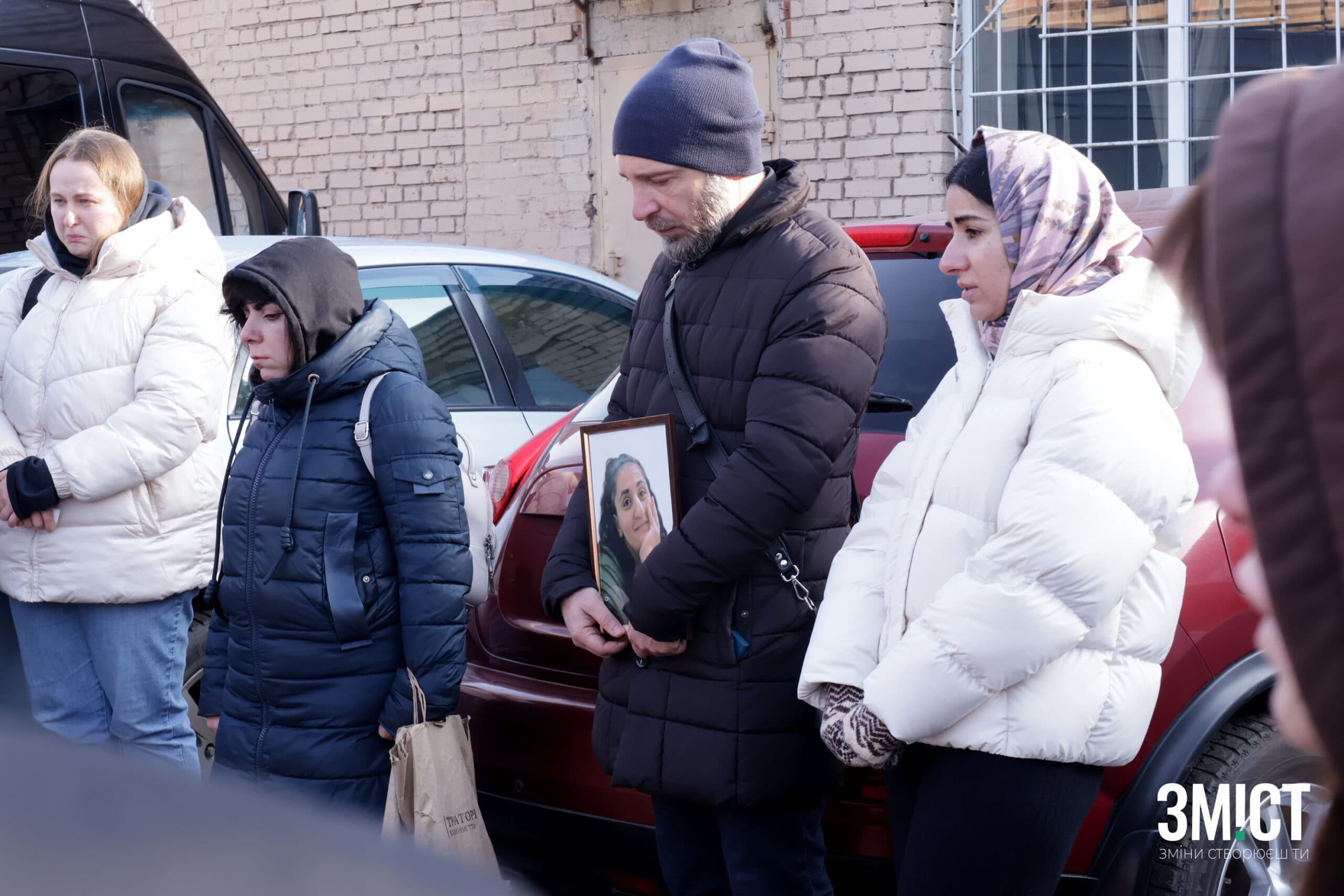 Прощання з Анжелою Дарбінян