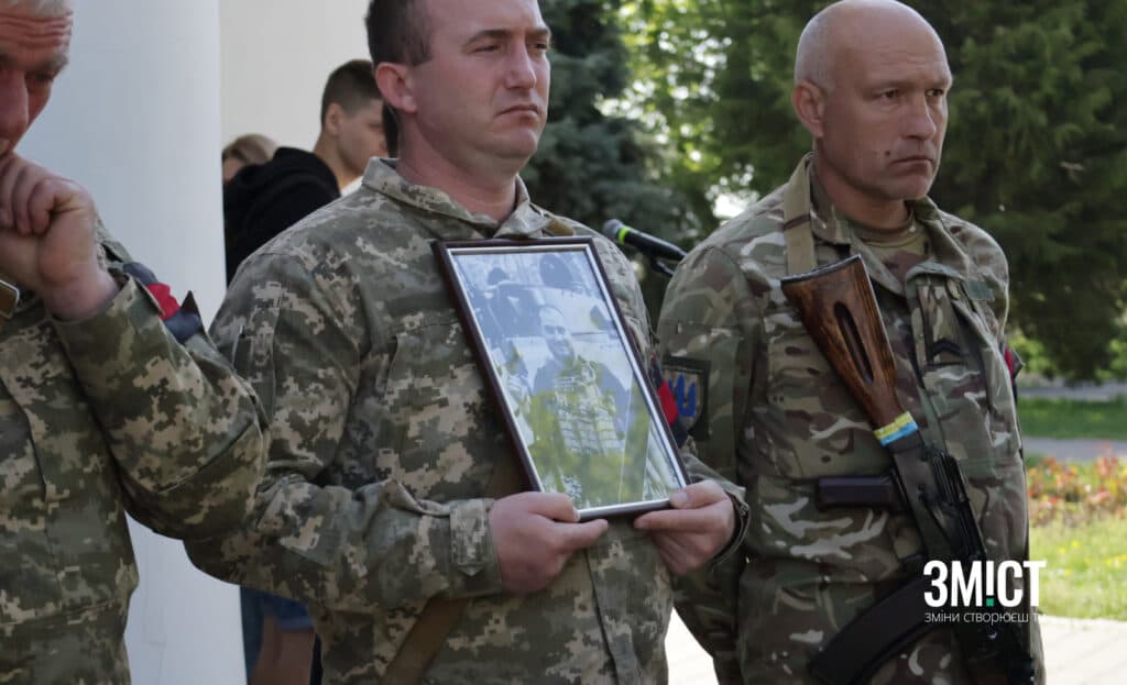 Прощання після нічного обстрілу Полтави: двоє захисників повернулися на щиті (ФОТО)