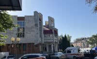 «Люди спали в укритті». Як відновлюється театр ляльок після атаки по Полтаві