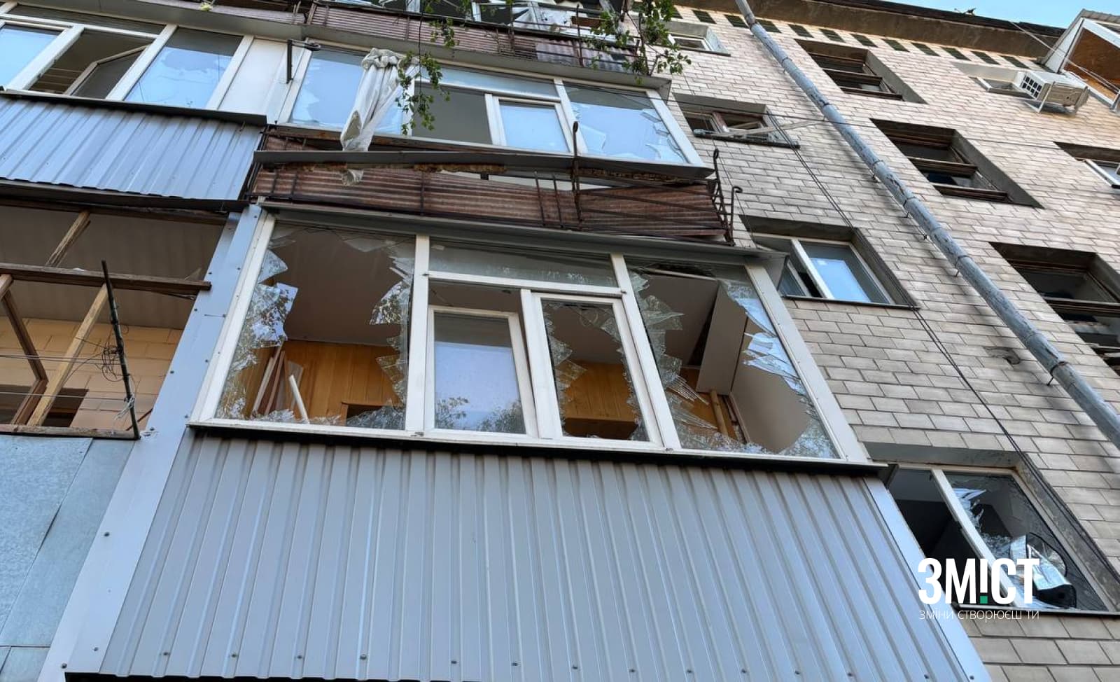 Наслідки обстрілу вул. Юліана Матвійчука