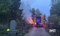 Невідомі влаштували пожежу на цвинтарі у Полтаві
