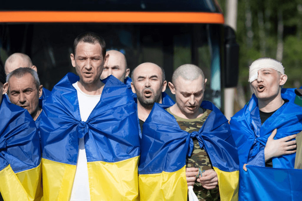 Перший етап звільнення з полону важкопоранених та тяжкохворих воїнів