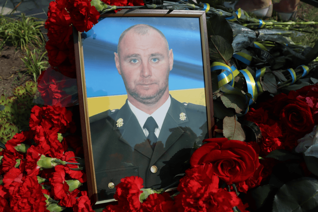 Воїном