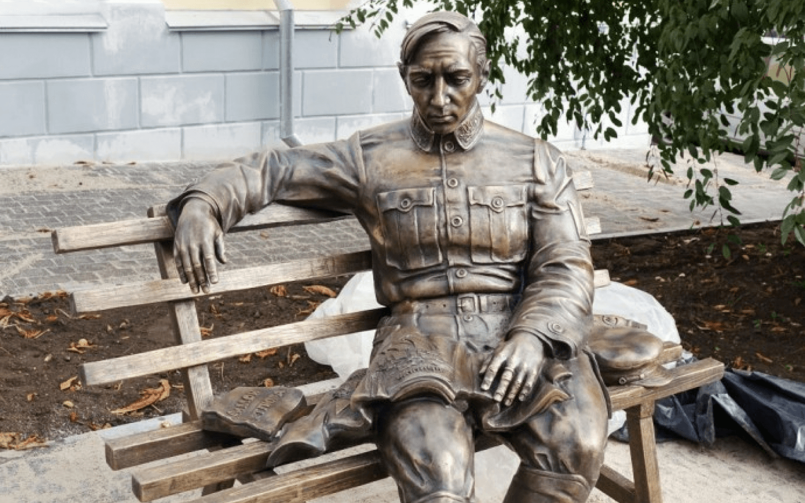 Пам’ятник Петлюрі у Вінниці.