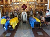 Полтава зустріла гелікоптерника та кулеметника на щиті