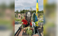 Уперше на Полтавщині загиблому воїну розмістили символічну могилу