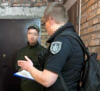Шістьох працівників слідчого ізолятора Полтави судитимуть за катування вʼязня