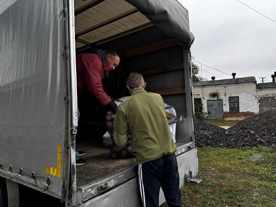 Передача гуманітарної допомоги військовим