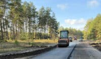 Будівельний сезон на дорогах Полтавщини продовжується на місцевих і державних дорогах