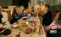 Як у Полтаві створювали дідухів за донат на «Єдинозбір» (ФОТО)