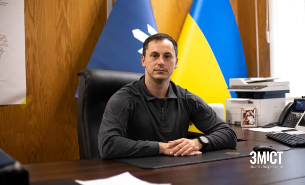 Денис Маньковський керівник під чиїм наглядом працює Іван Саленков