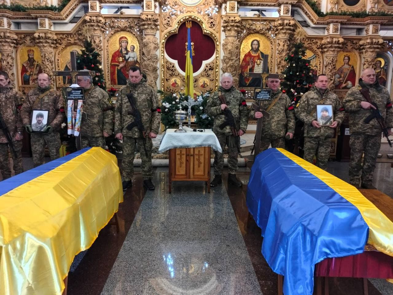 Прощання з полеглими захисниками