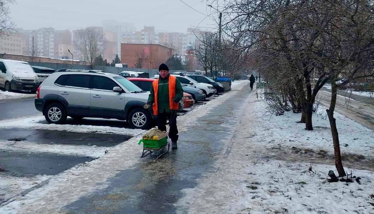 Усунення наслідків негоди у Полтаві