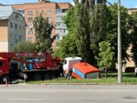 У Полтаві закликають терміново відремонтувати аварійний колектор, куди провалилася автівка водоканалу